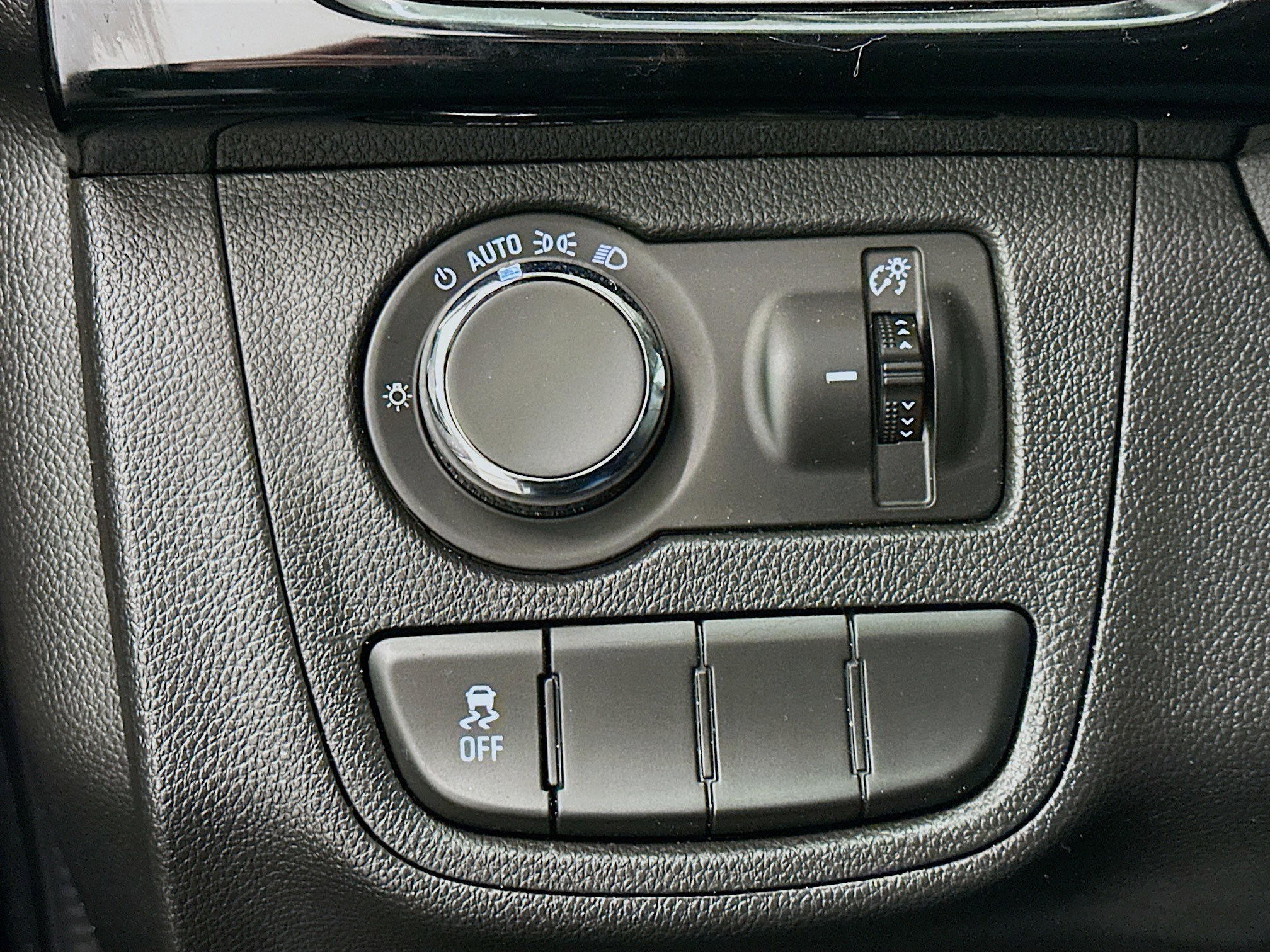 Used 2022 Chevrolet Spark LT image 17