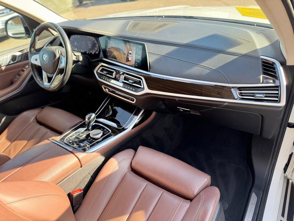 Used 2021 BMW X7 xDrive40i w/ Parking Assistance Package image 23