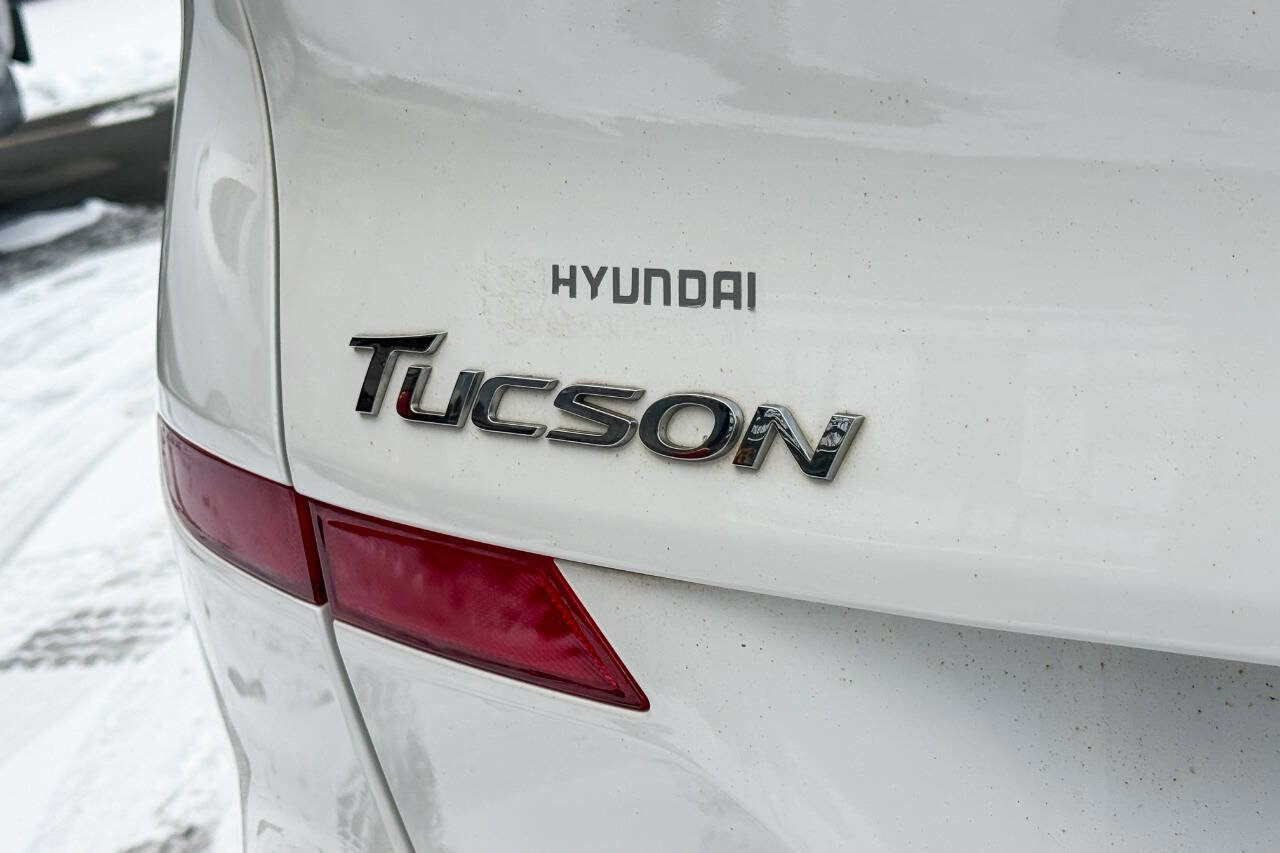 Used 2019 Hyundai Tucson SE w/ Cargo Package image 15