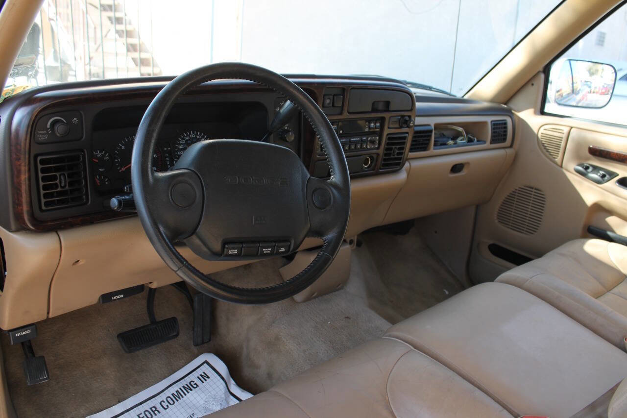 Used 1997 Dodge Ram 2500 Truck 2WD Club Cab image 14