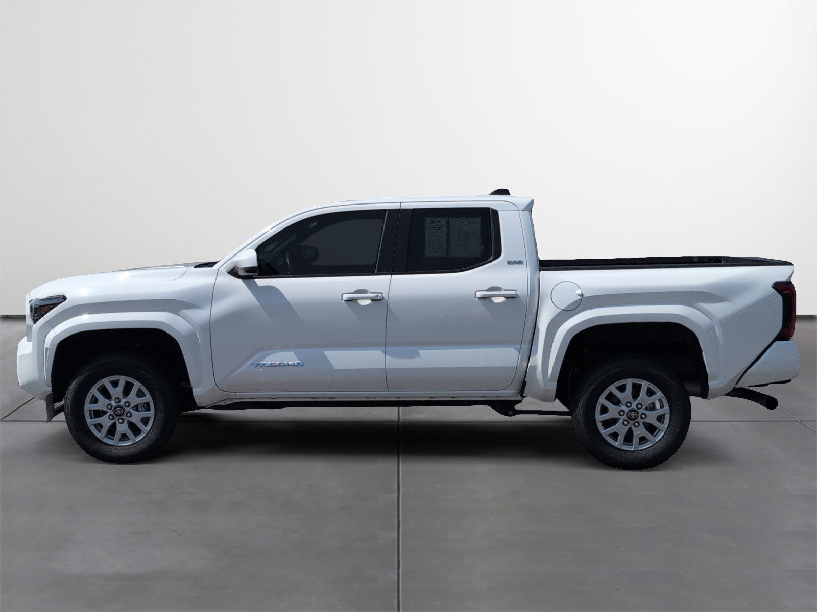 Certified 2025 Toyota Tacoma SR5 RWD image 3
