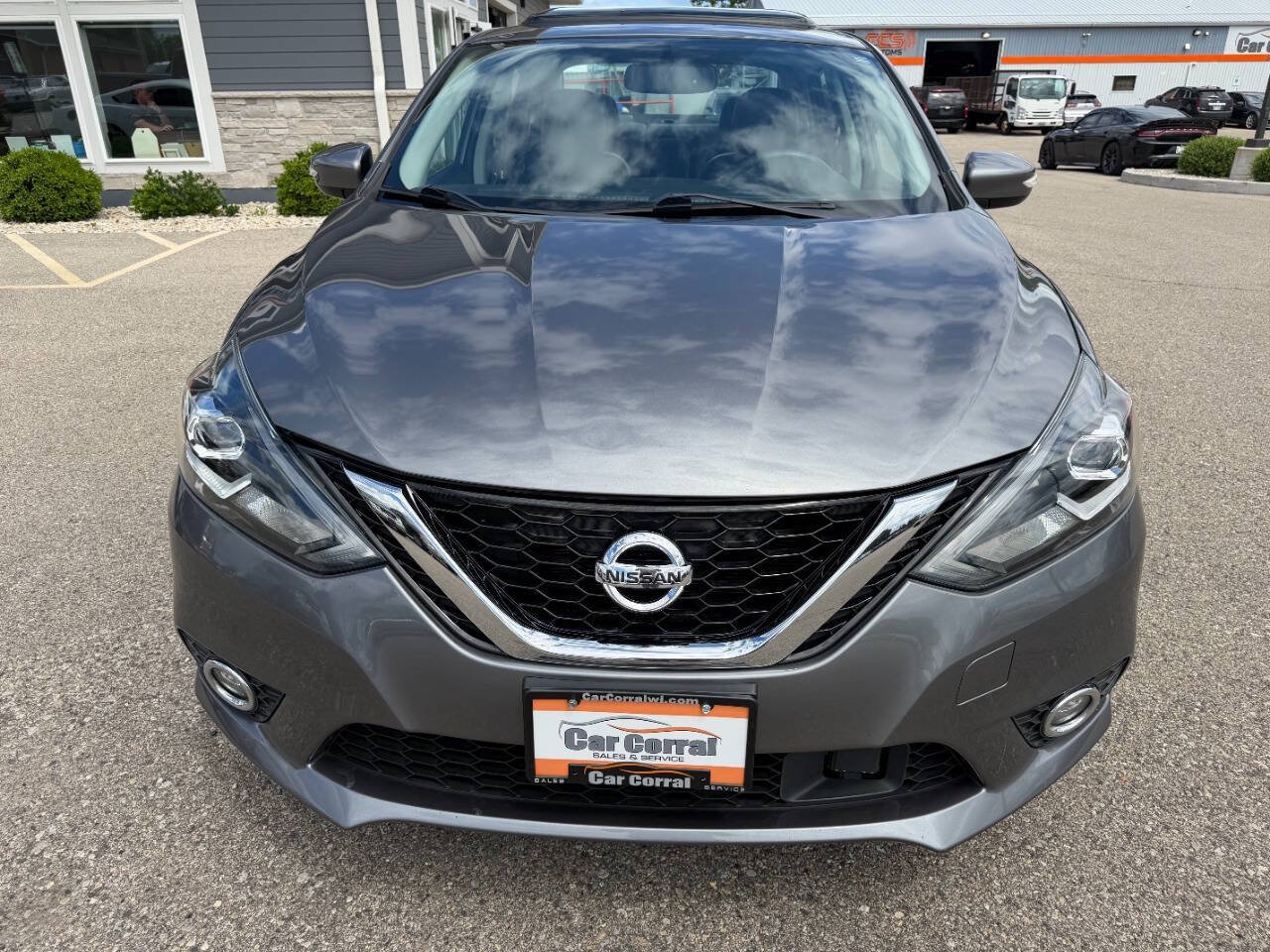 Used 2016 Nissan Sentra SR w/ SR Premium Package FWD image 8