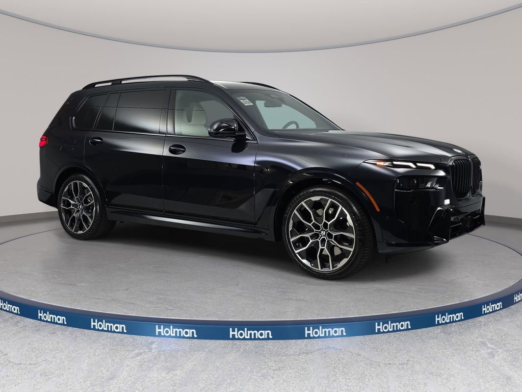 New 2026 BMW X7 M60i image 3