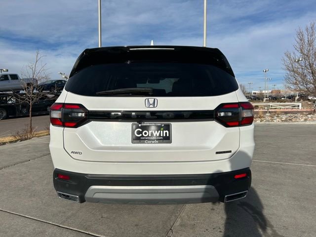 Used 2025 Honda Pilot Touring image 7