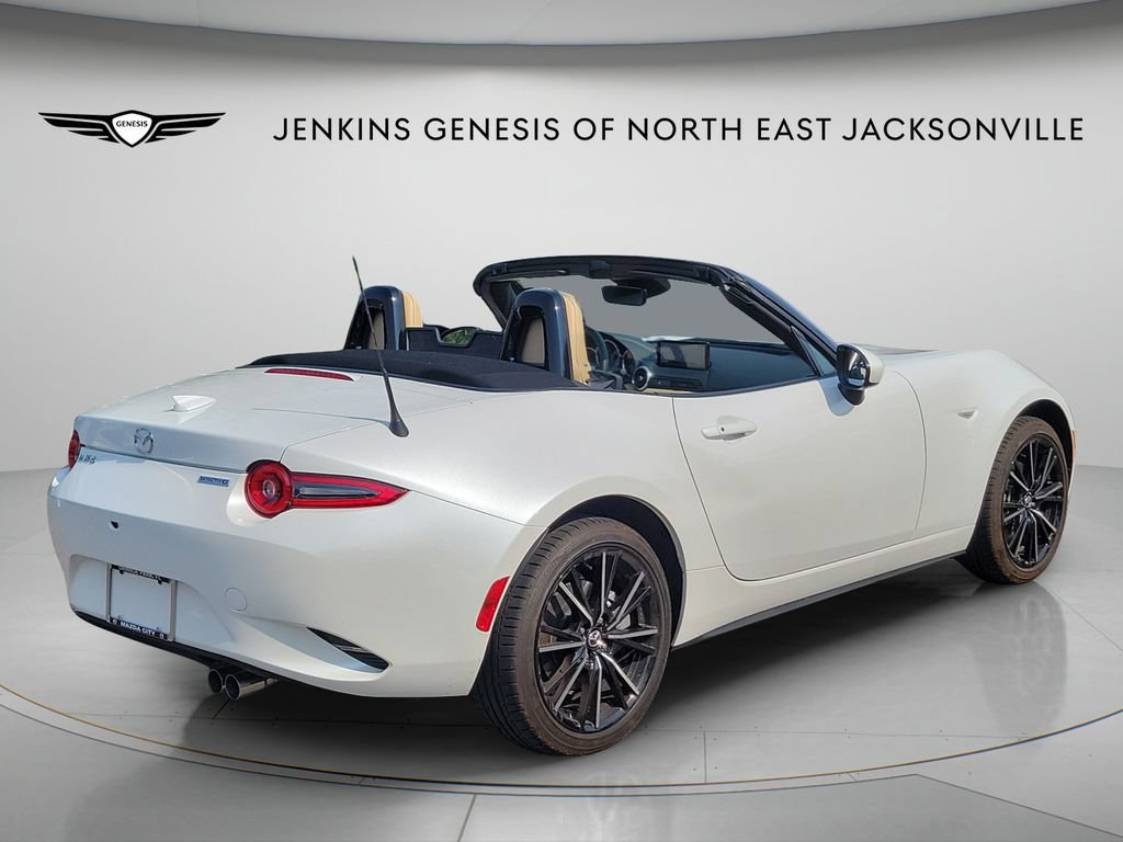 Used 2025 MAZDA MX-5 Miata Grand Touring RWD image 7