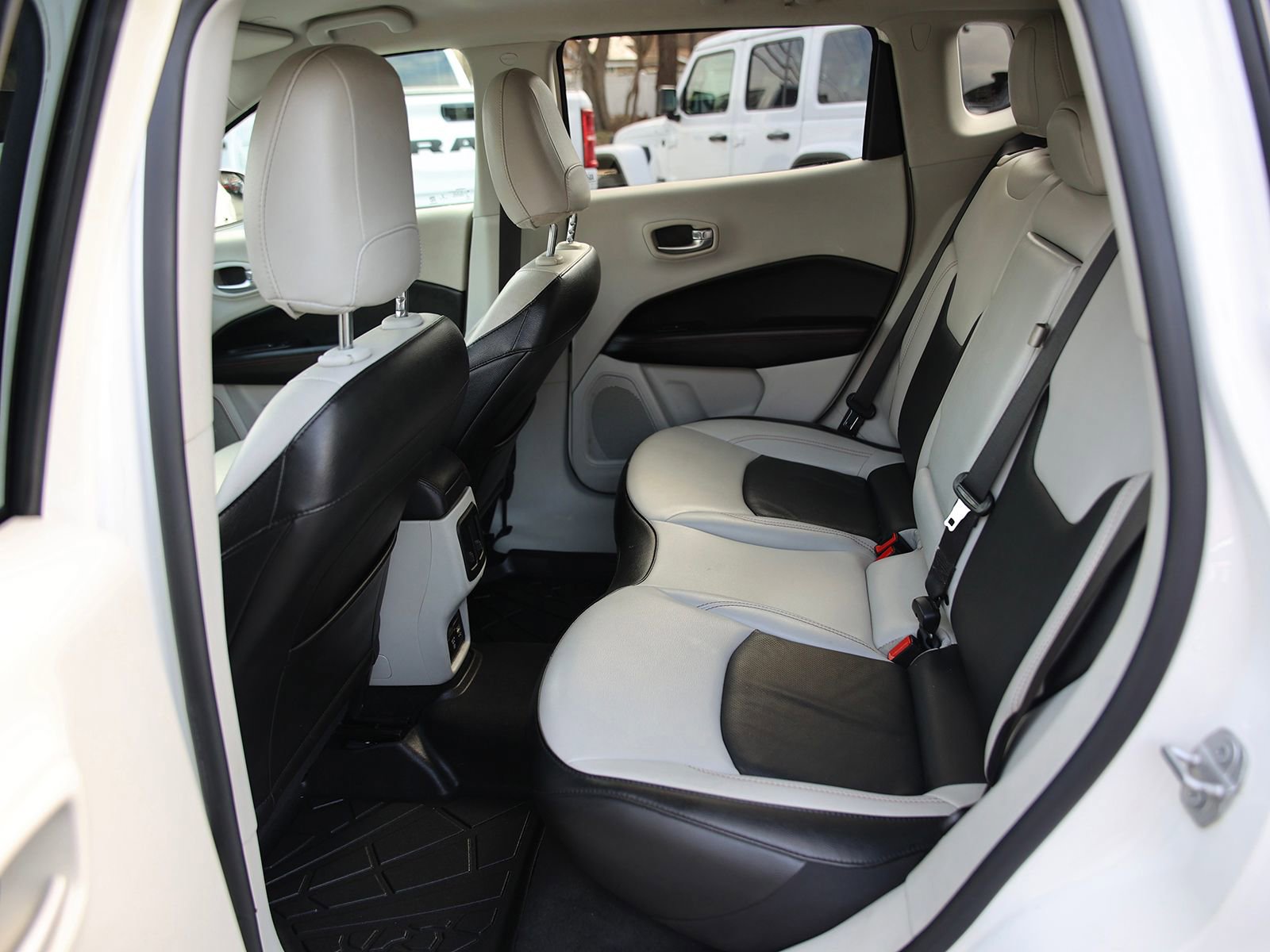 Used 2021 Jeep Compass Limited image 22