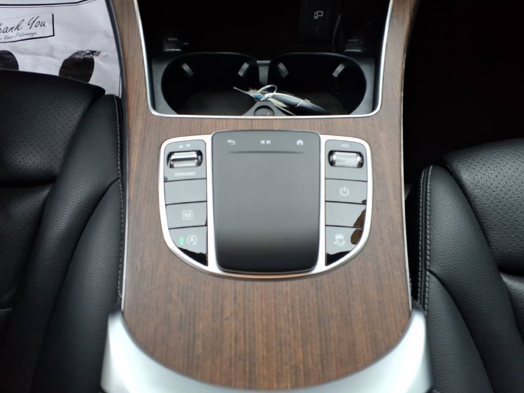 Used 2020 Mercedes-Benz GLC 300 4MATIC image 26