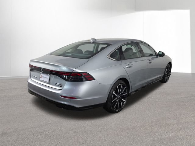 Used 2024 Honda Accord Touring image 12