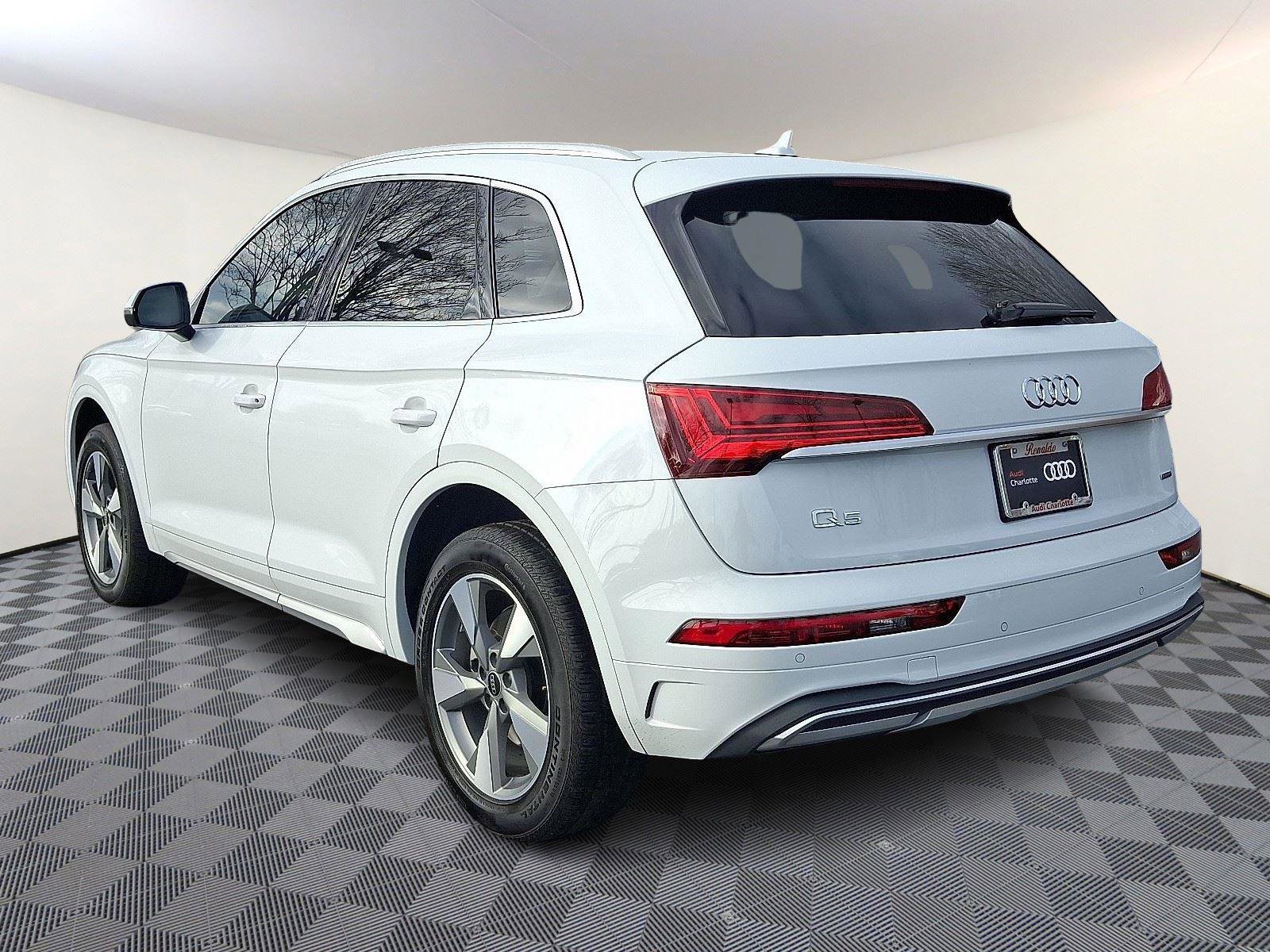 Used 2024 Audi Q5 2.0T Premium Plus image 4