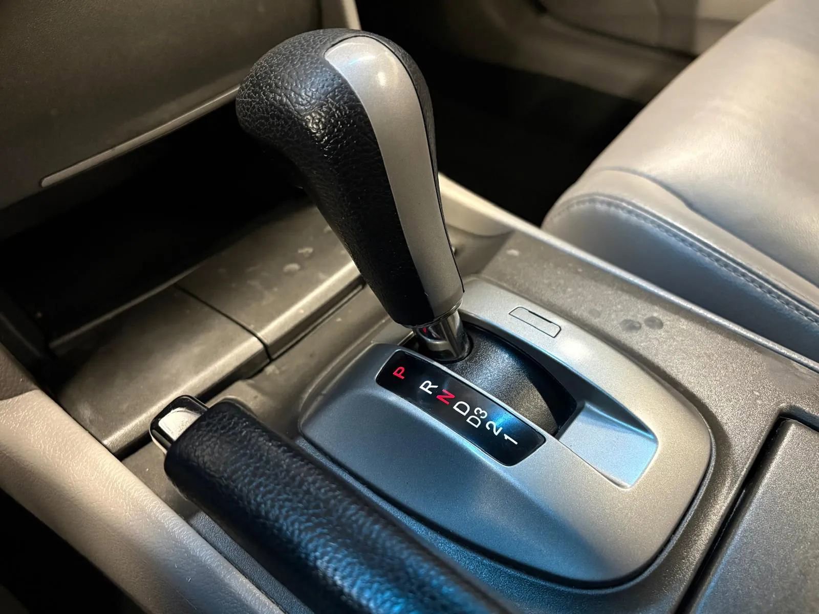 Used 2012 Honda Accord EX-L image 32