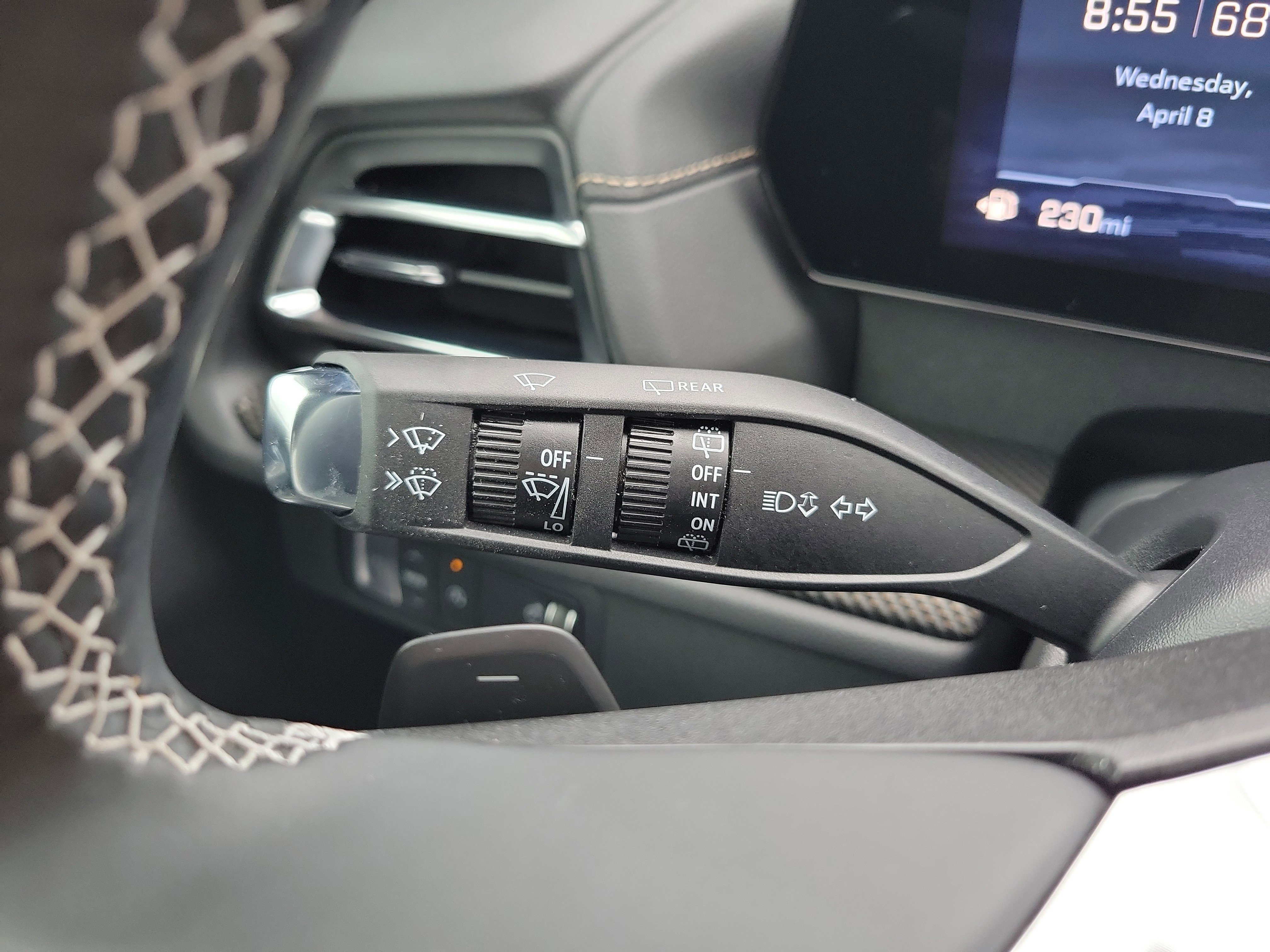 Used 2025 Chevrolet Traverse High Country FWD image 31
