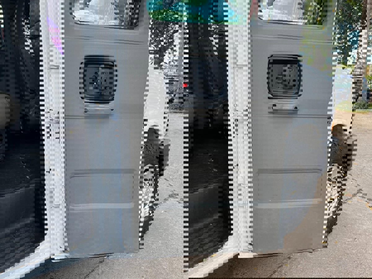 Used 2020 Chevrolet Express 3500 LS image 26