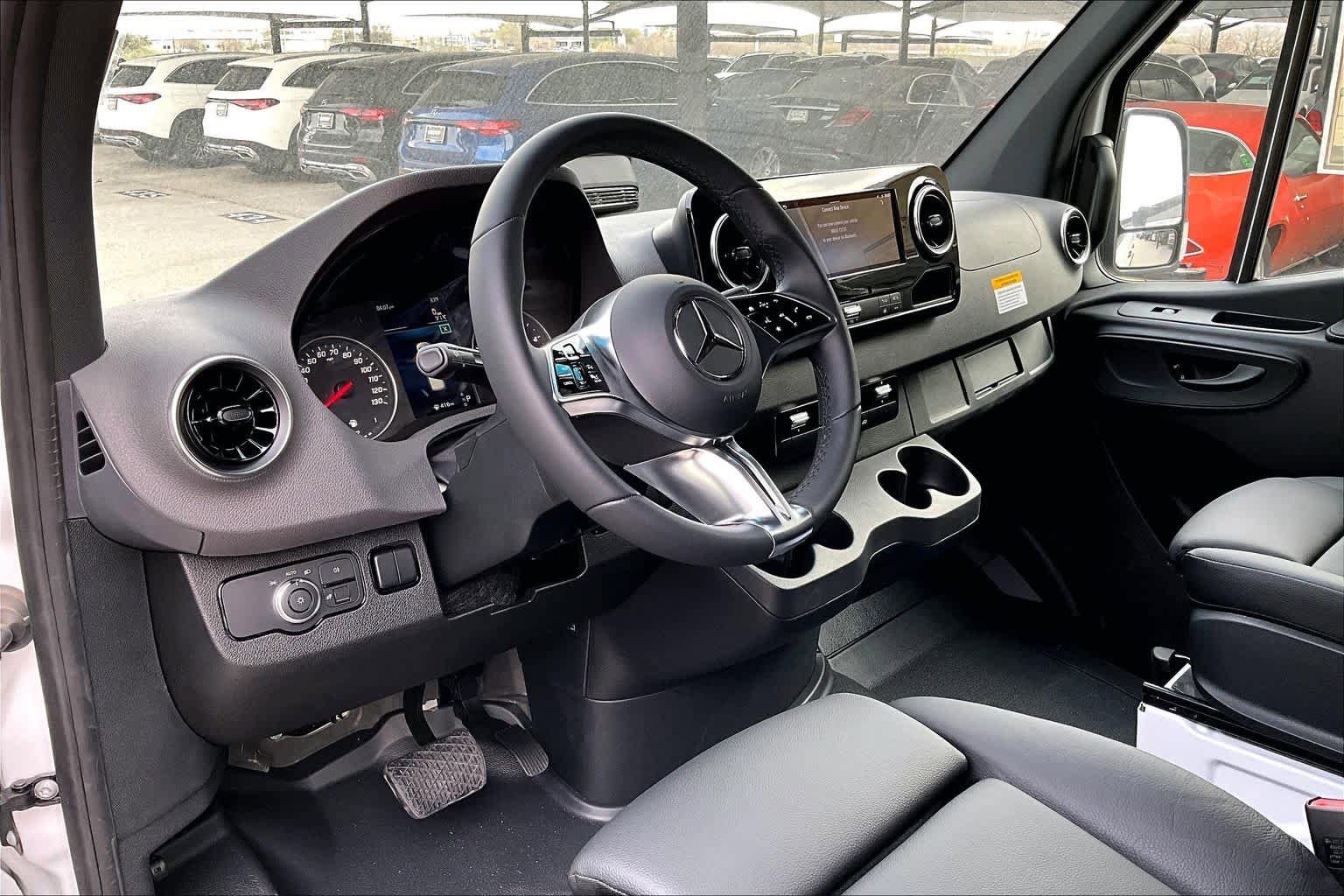 New 2025 Mercedes-Benz Sprinter 2500 image 10