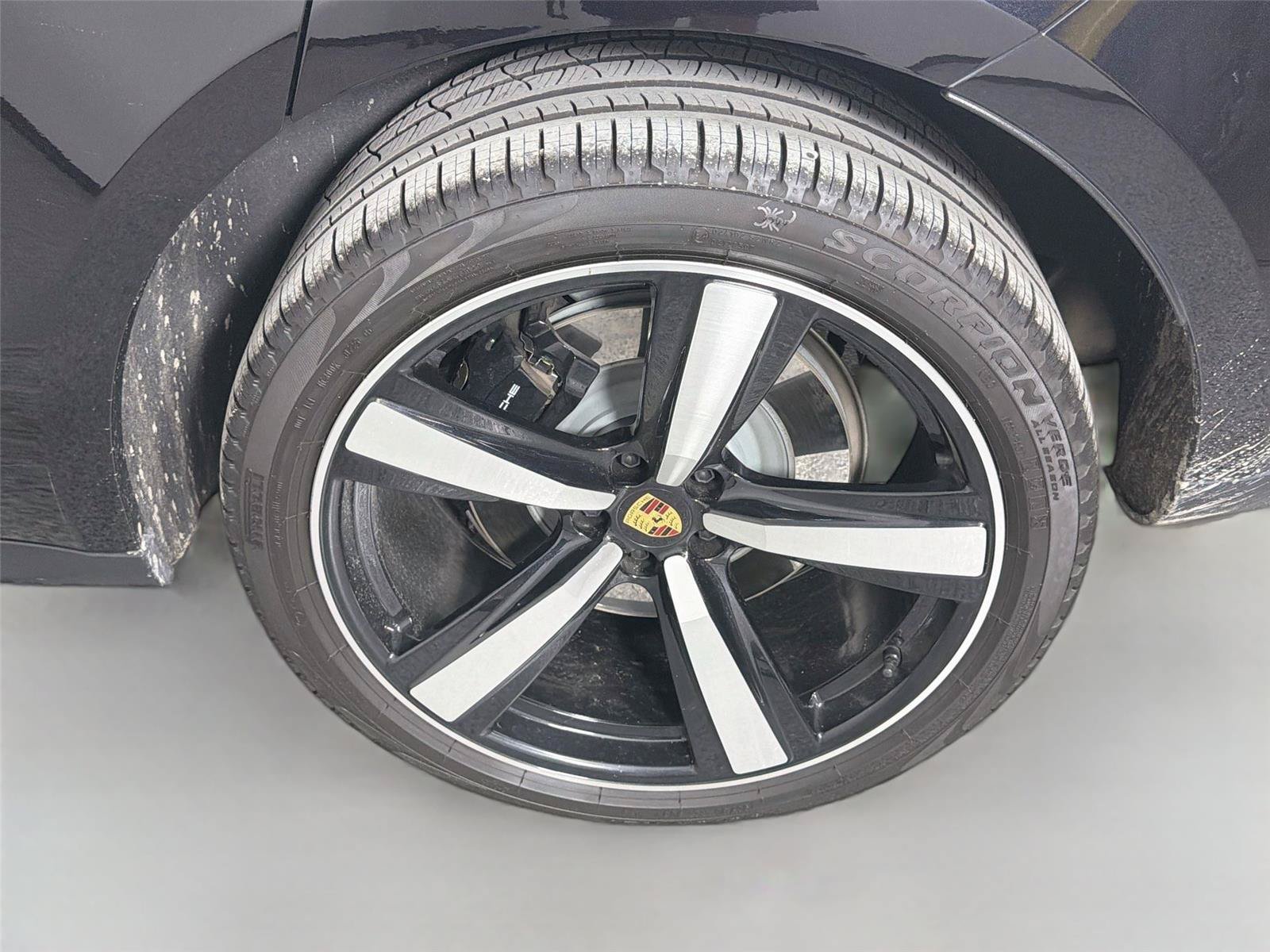 Certified 2026 Porsche Macan GTS AWD/4WD image 12