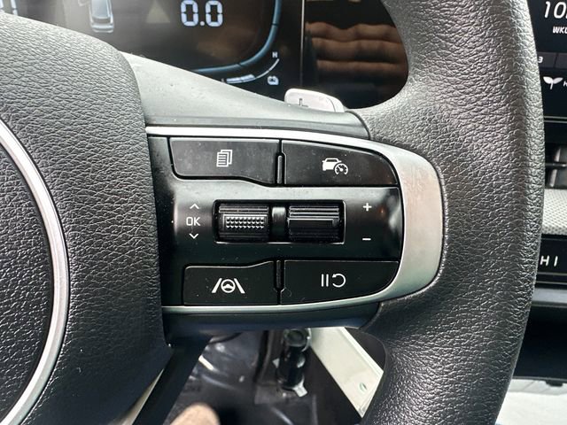 Used 2025 Kia Sportage LX image 31