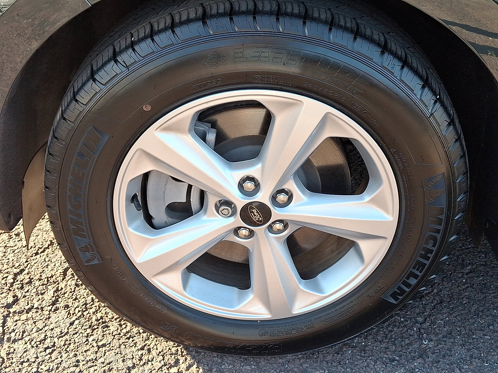 Certified 2024 Ford Edge SE image 28