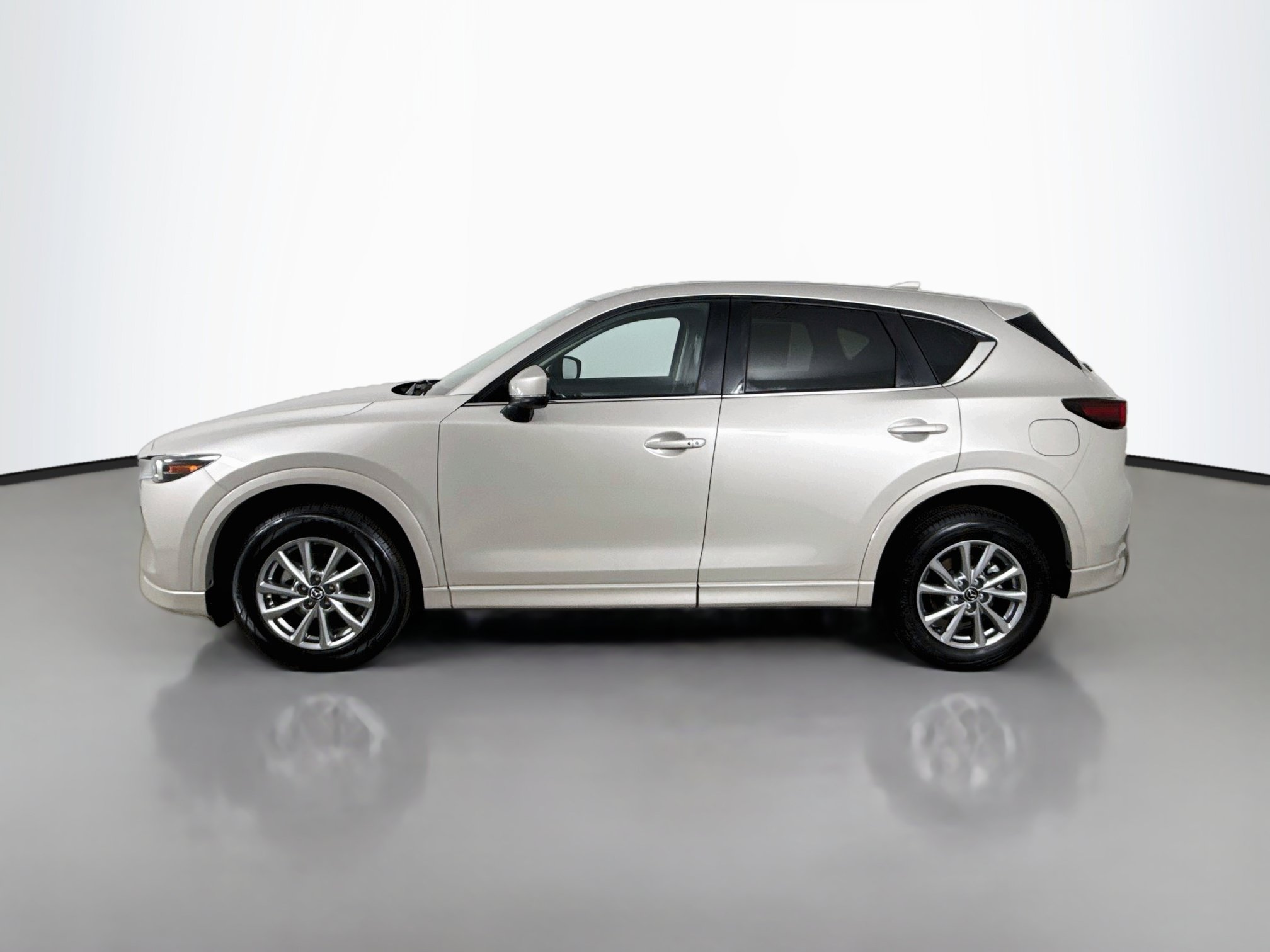 Used 2025 MAZDA CX-5 AWD 2.5 S w/ Preferred Package image 4