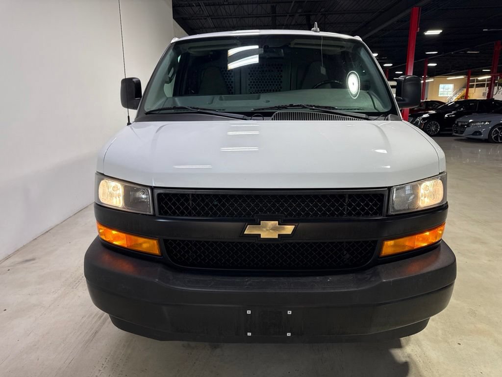 Used 2020 Chevrolet Express 2500 w/ Driver Convenience Package RWD image 9
