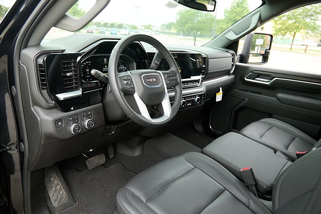 New 2026 GMC Sierra 2500 SLT AWD/4WD image 23