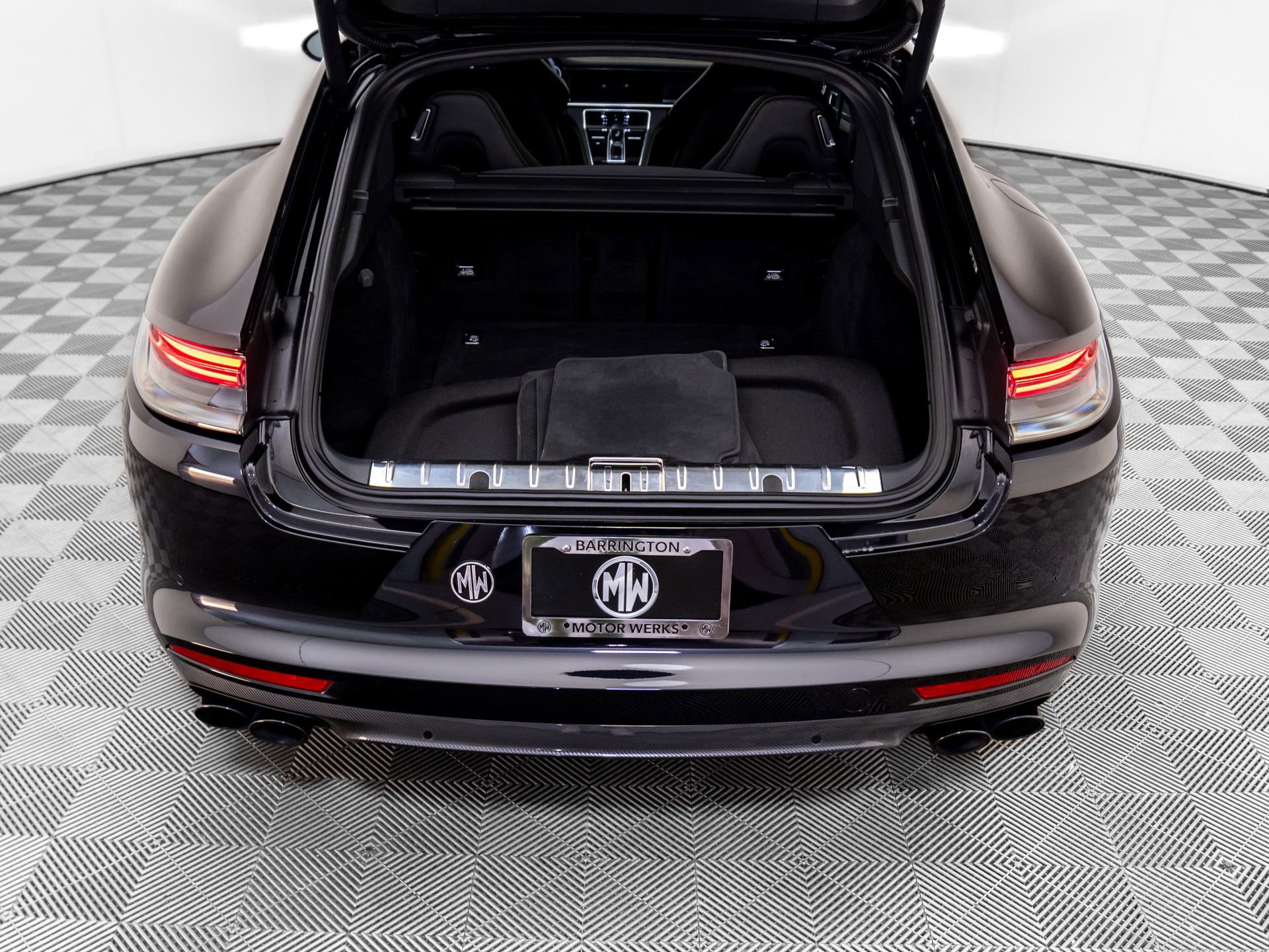 Used 2022 Porsche Panamera Turbo S image 36