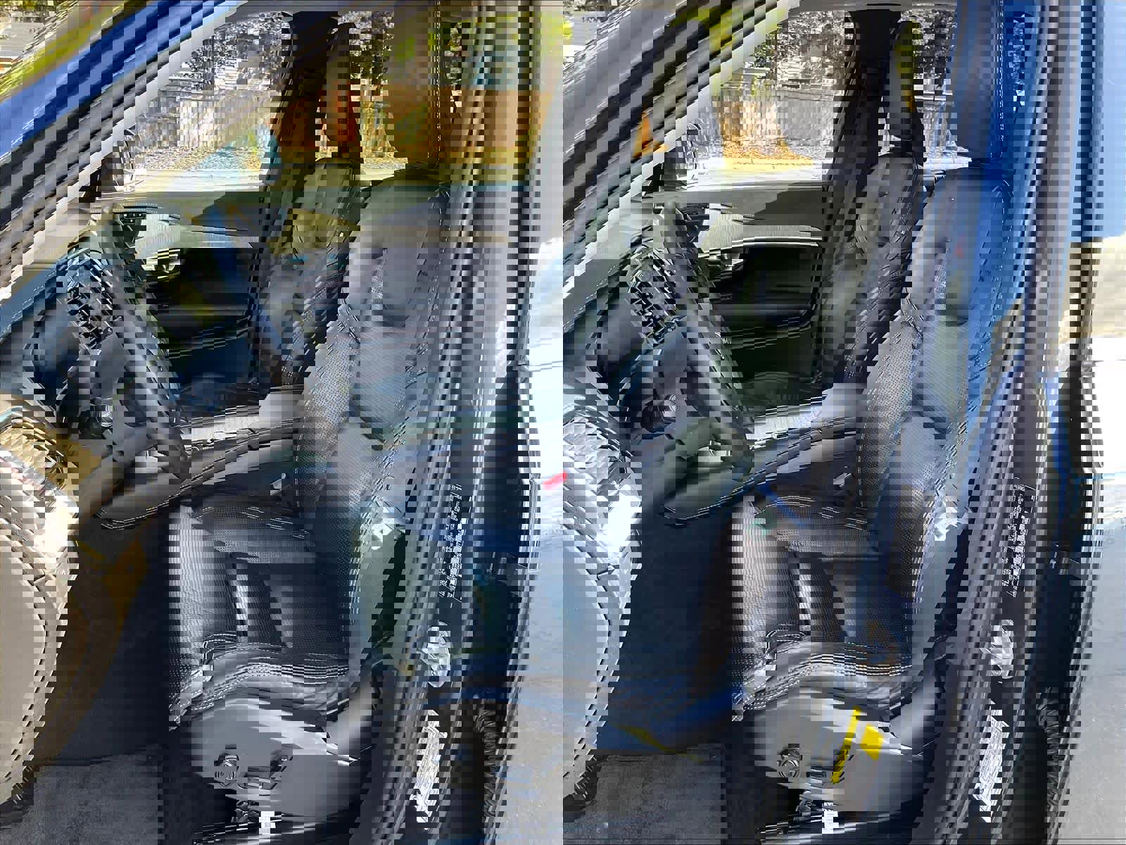 Used 2023 Volvo XC90 B6 Ultimate image 27