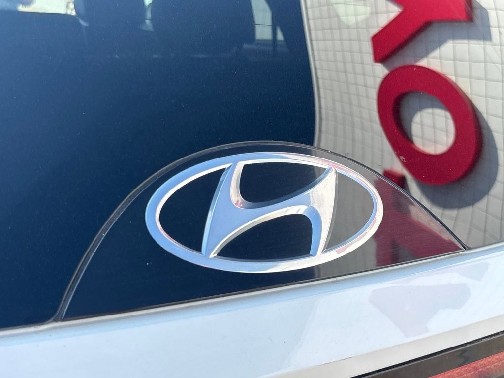 Used 2023 Hyundai Tucson Limited image 35