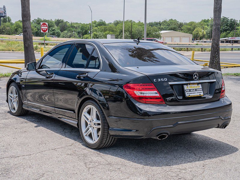 Used 2012 Mercedes-Benz C 350 Sport image 7
