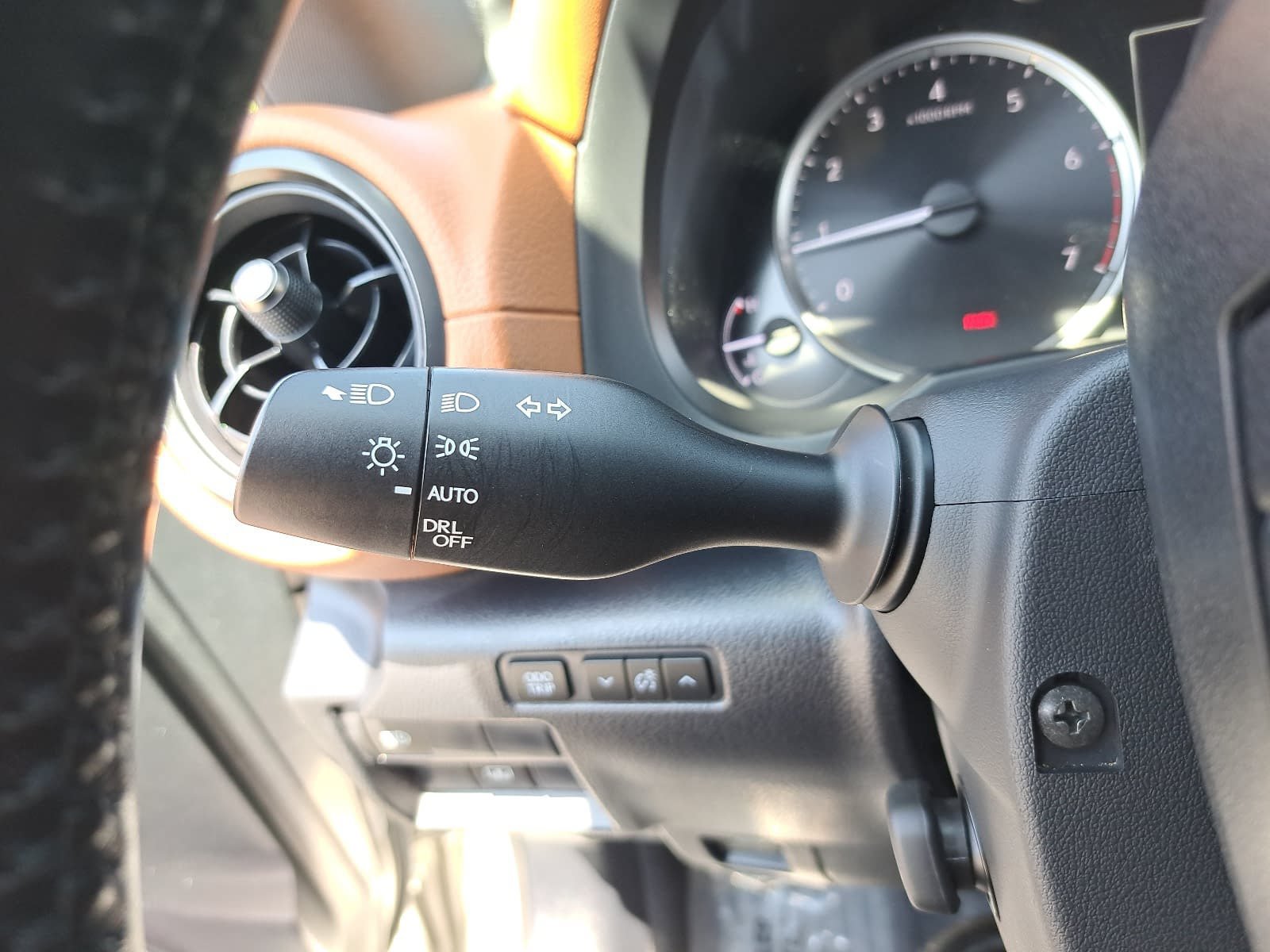 Used 2023 Lexus IS 300 w/ Premium Package RWD image 27
