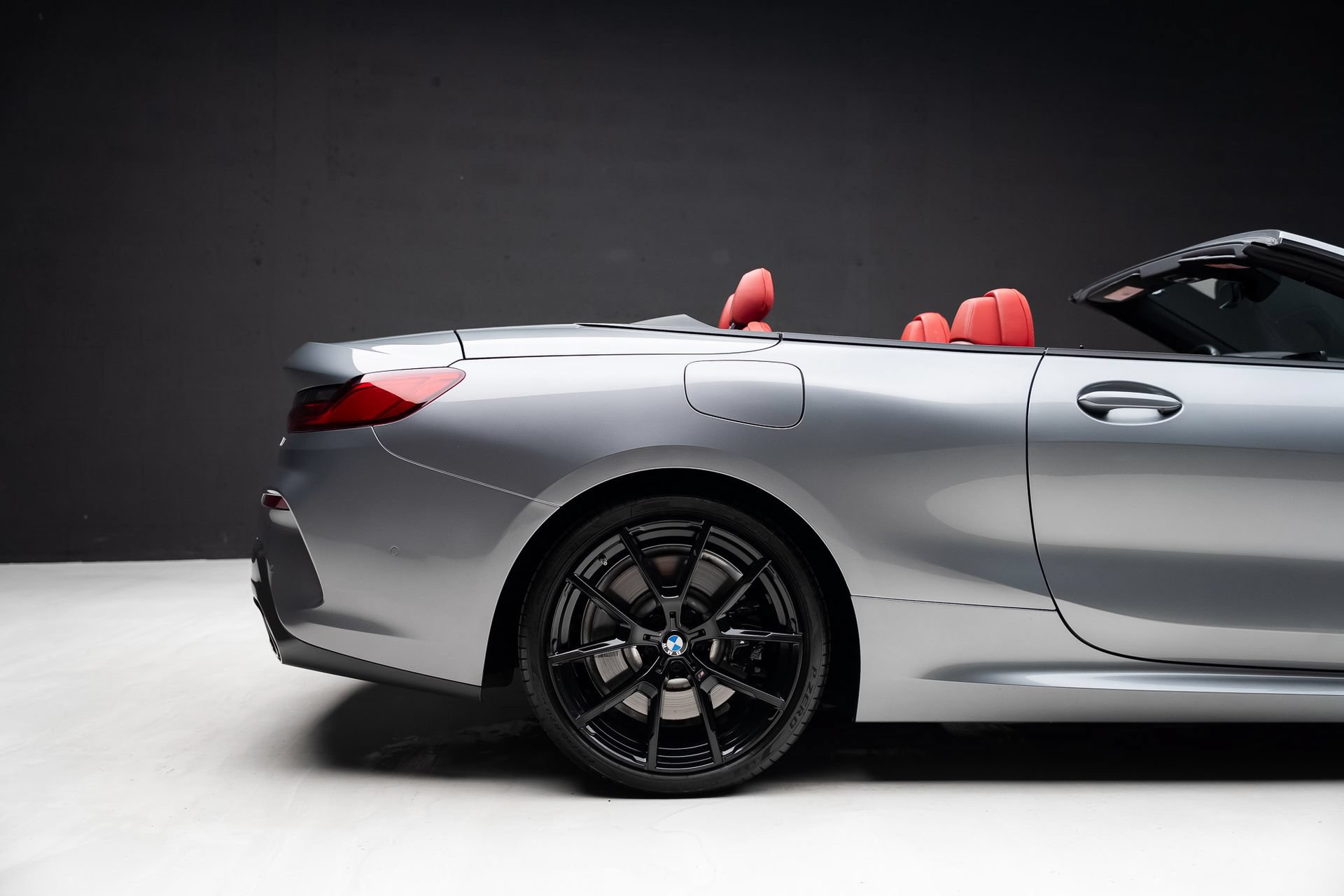 Used 2024 BMW 840i Convertible w/ M Sport Professional Package RWD image 38