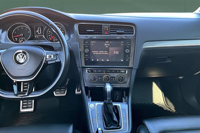 Used 2018 Volkswagen Golf Alltrack SEL image 17
