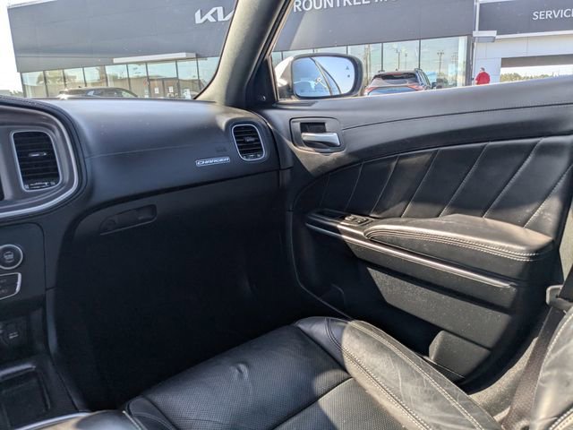 Used 2021 Dodge Charger SXT w/ Plus Group RWD image 16