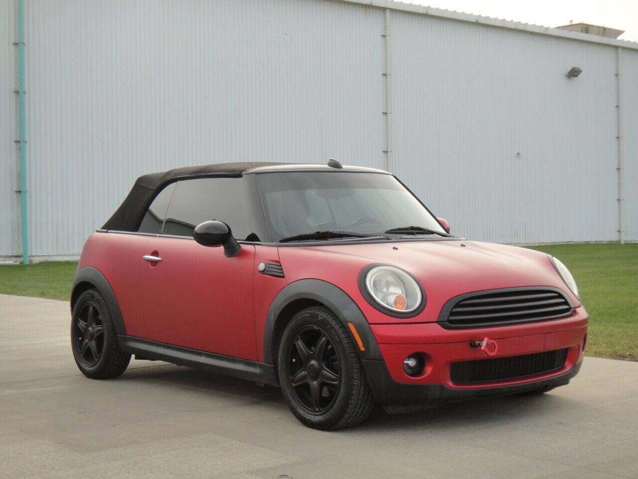 Used 2010 MINI Cooper Convertible image 6
