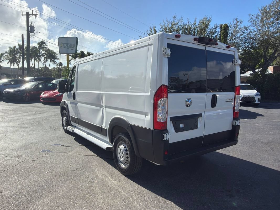 Used 2025 RAM ProMaster 2500 w/ U-Haul Equipment Group FWD image 3
