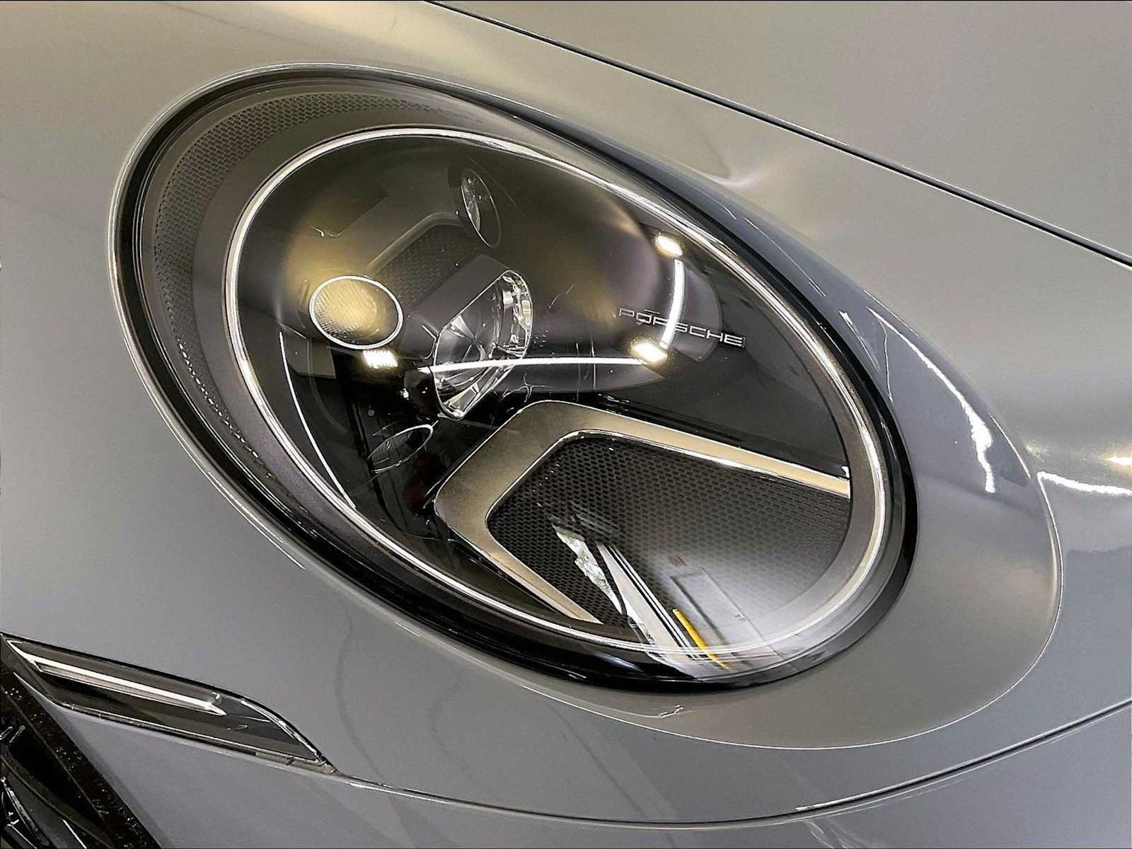 Certified 2024 Porsche 911 Carrera RWD image 12