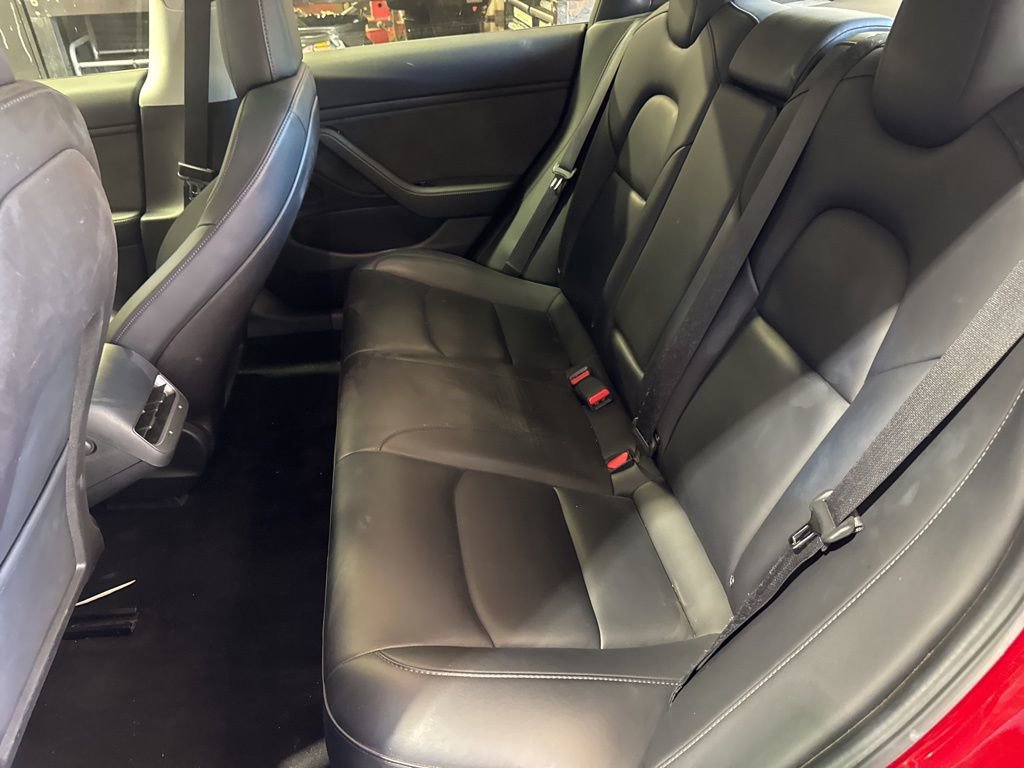 Used 2018 Tesla Model 3 Long Range image 19