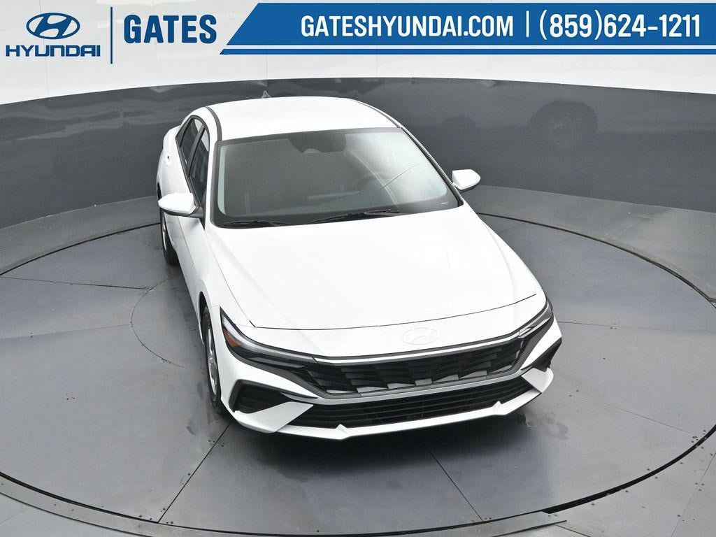 New 2026 Hyundai Elantra SE FWD image 45