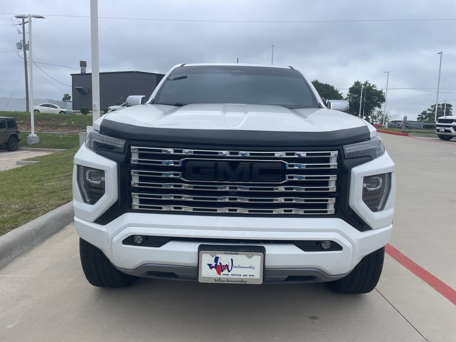 Used 2023 GMC Canyon Denali AWD/4WD image 2