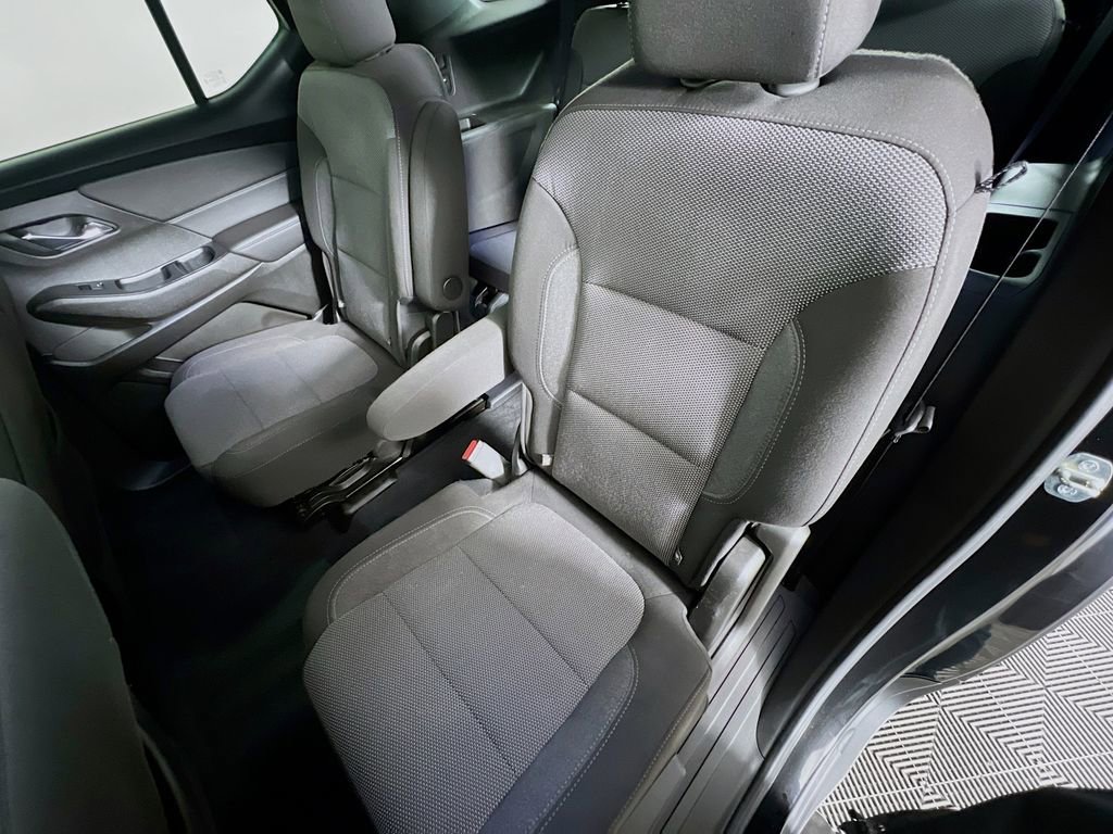 Used 2023 Chevrolet Traverse LT w/ LPO, Floor Liner Package FWD image 22