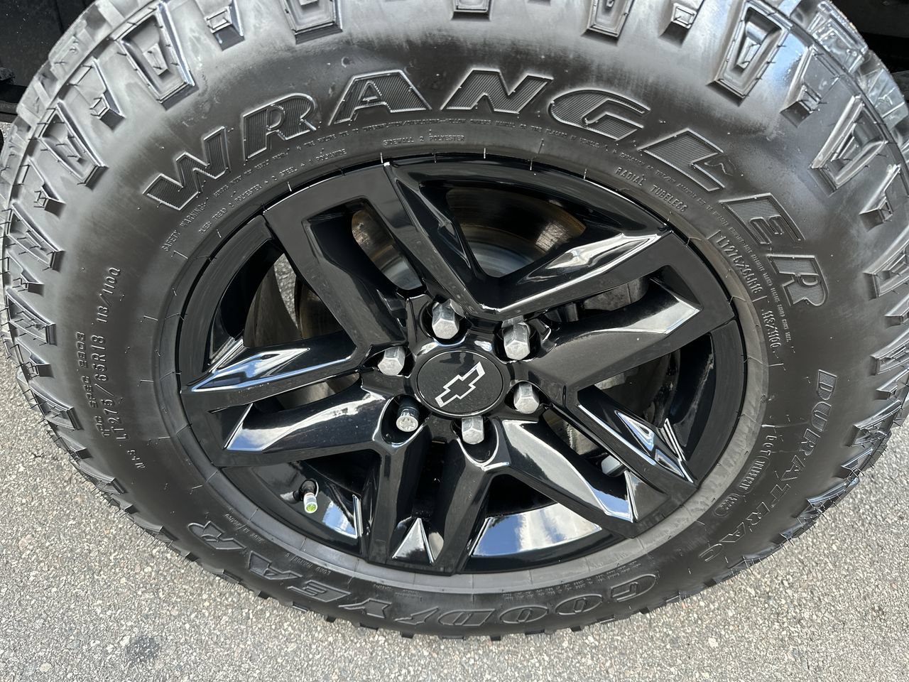 Used 2021 Chevrolet Silverado 1500 LT Trail Boss AWD/4WD image 21