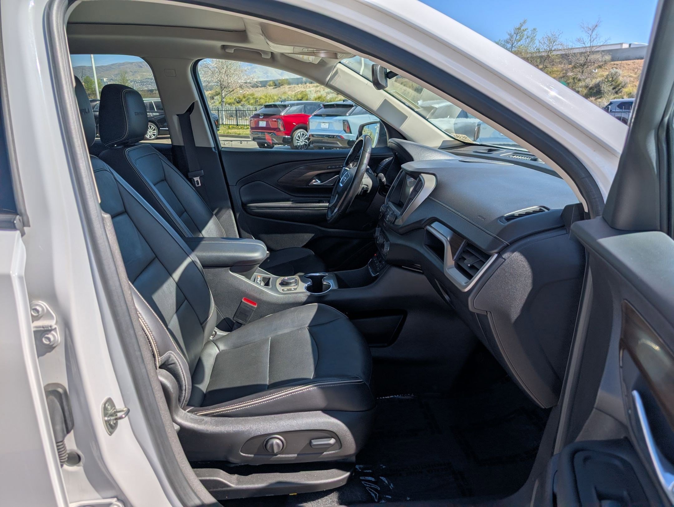 Used 2018 GMC Terrain Denali w/ Comfort Package image 30