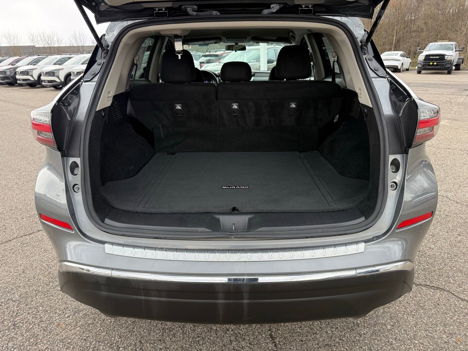 Used 2019 Nissan Murano S image 35