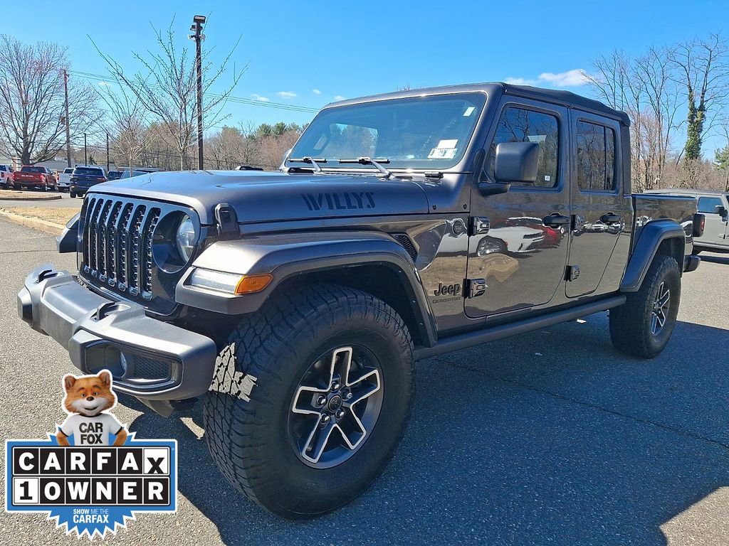 Used 2022 Jeep Gladiator Willys AWD/4WD image 3