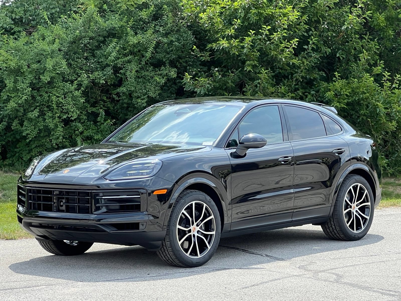 New 2026 Porsche Cayenne Coupe AWD/4WD video 1