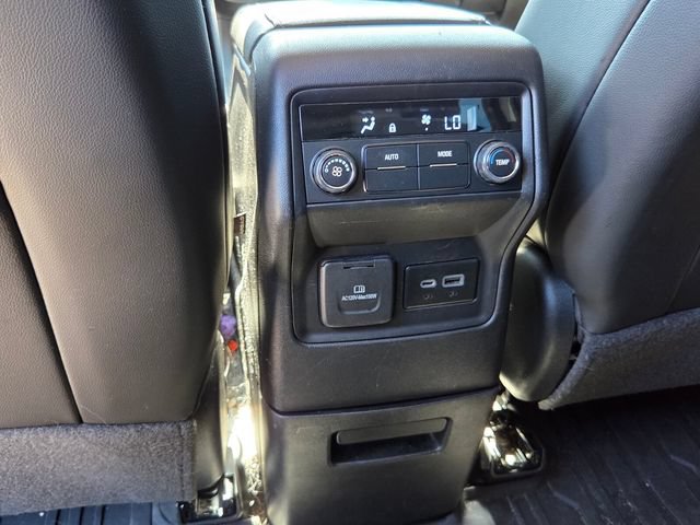 Used 2023 GMC Acadia SLT FWD image 14