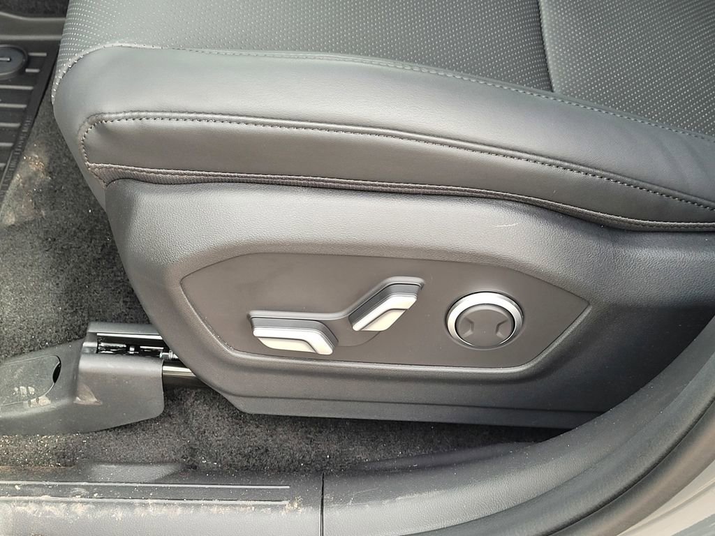 New 2026 Hyundai Santa Fe SEL image 12