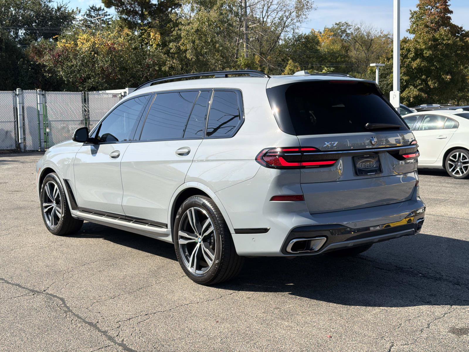 Certified 2024 BMW X7 xDrive40i w/ M Sport Package AWD/4WD image 7