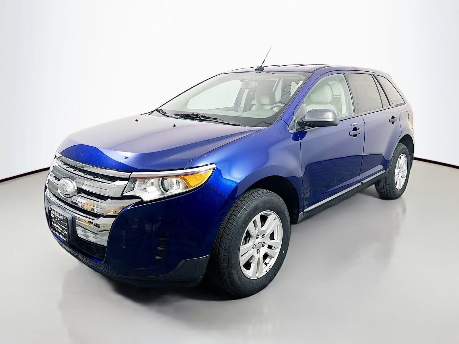 Used 2013 Ford Edge SE FWD image 3