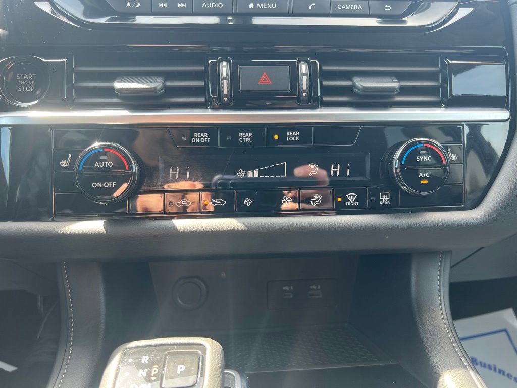 Used 2025 Nissan Pathfinder SV image 24