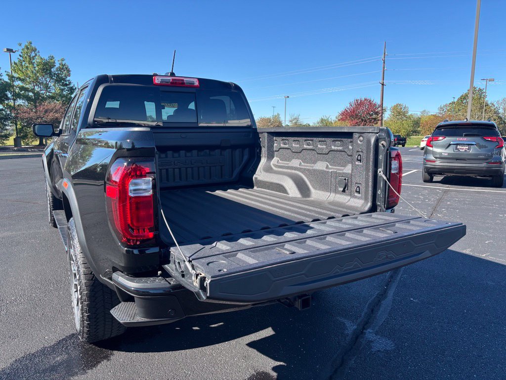 Used 2024 GMC Canyon Denali AWD/4WD image 20