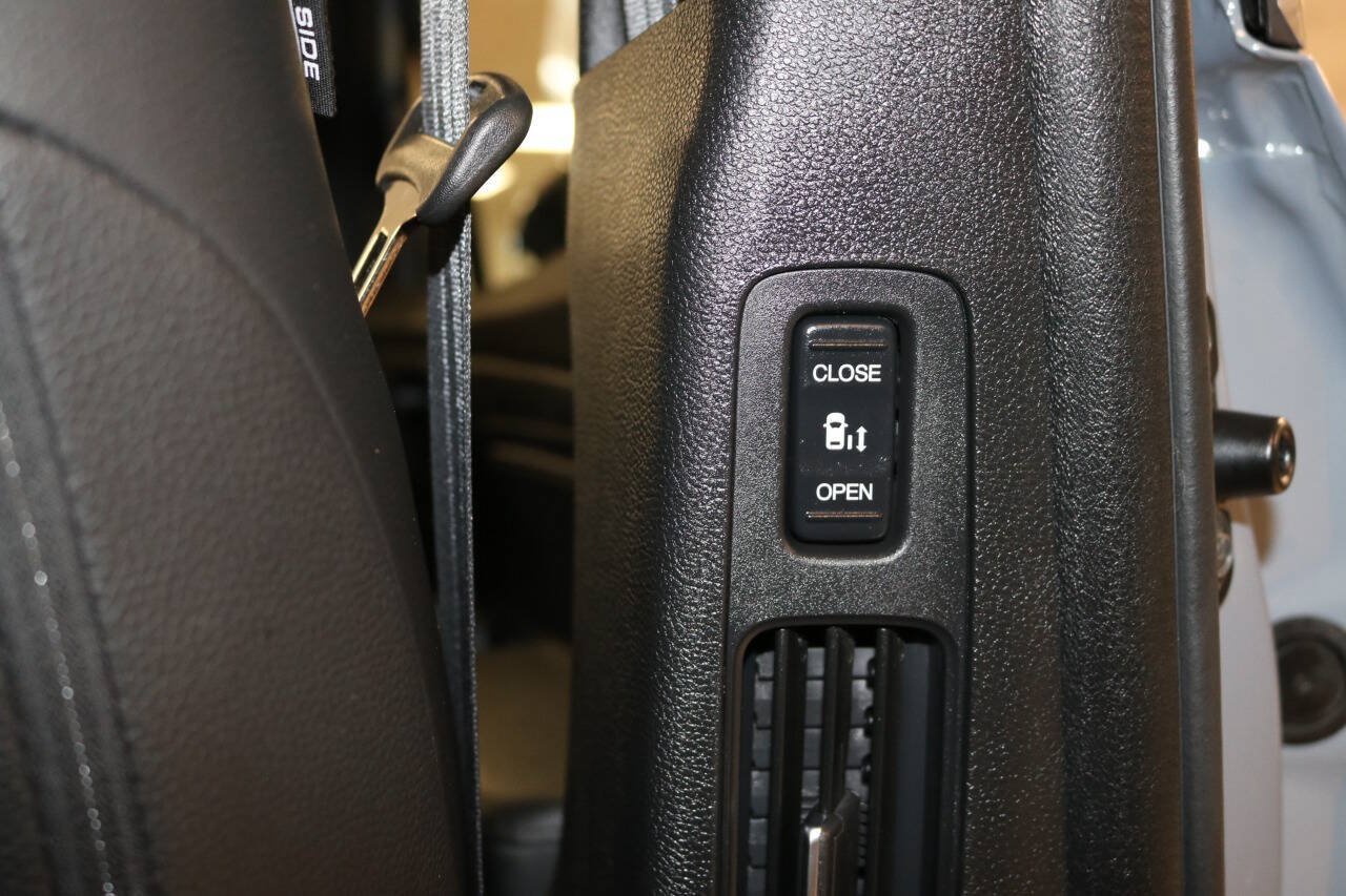 Used 2024 Honda Odyssey Sport image 70